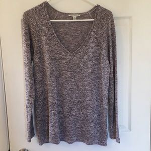 American Eagle V Neck Sweater